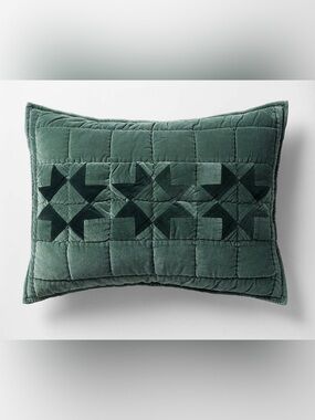 Crate & Barrel Velvet Pine Green Heritage Quilt and Pillow Sham - Twin